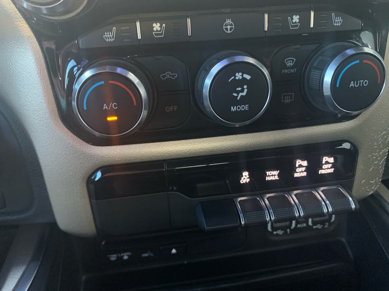 2019 RAM All-New 1500 Laramie