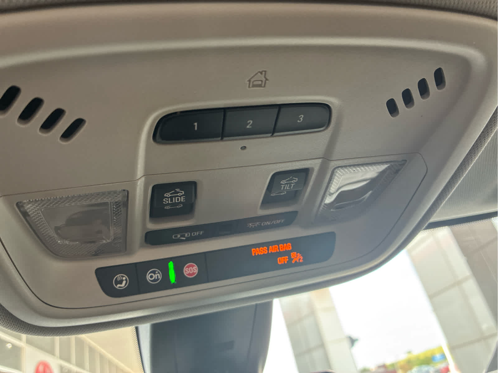 2021 Chevrolet Traverse Premier