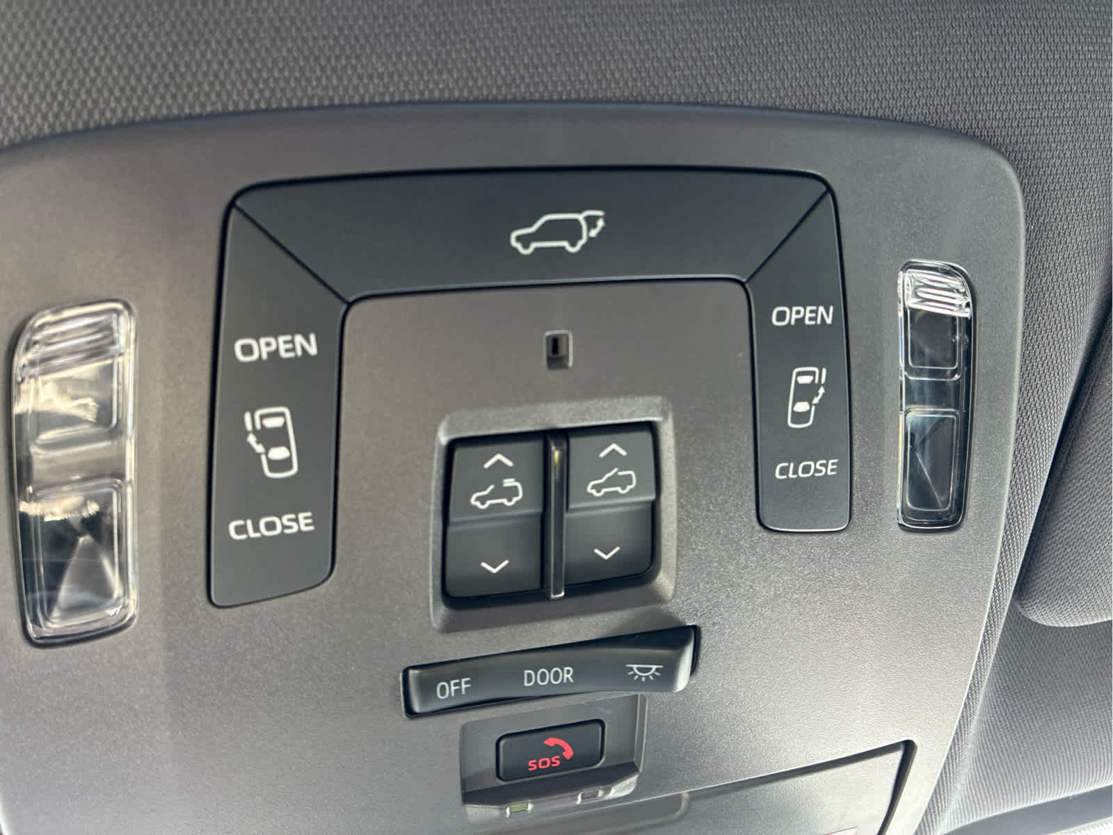 2024 Toyota Sienna Platinum