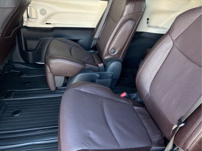 2024 Toyota Sienna Platinum