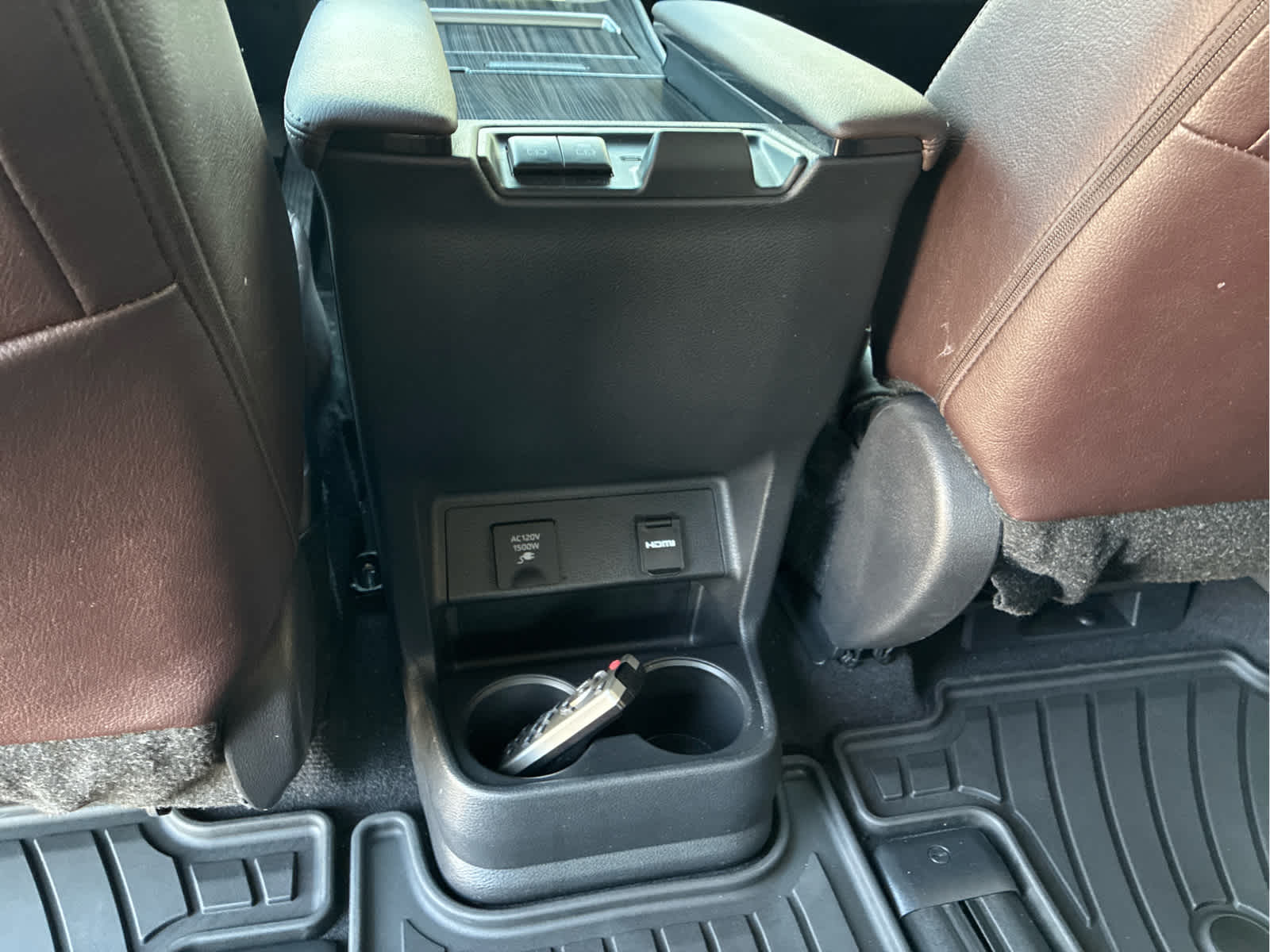 2024 Toyota Sienna Platinum