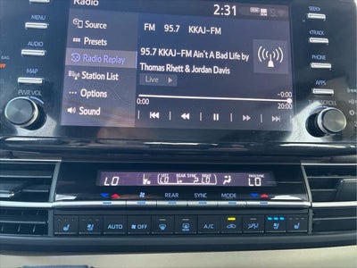 2024 Toyota Sienna Platinum