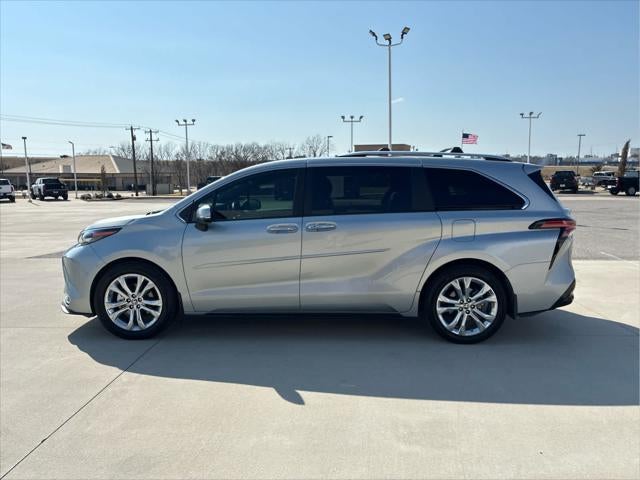2024 Toyota Sienna Platinum