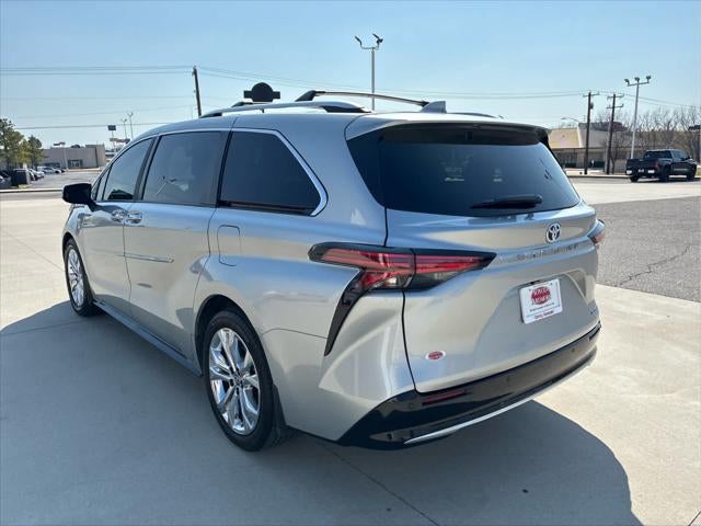 2024 Toyota Sienna Platinum
