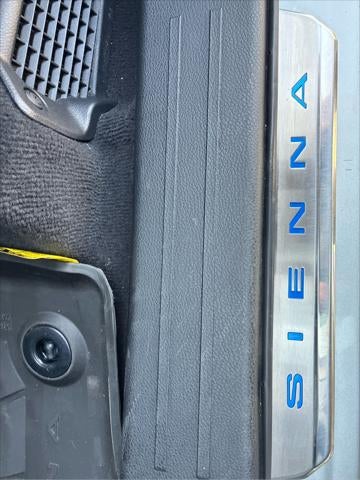 2024 Toyota Sienna Platinum