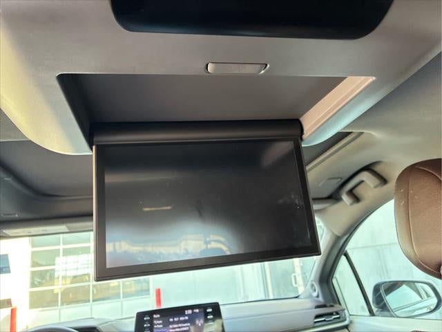 2024 Toyota Sienna Platinum