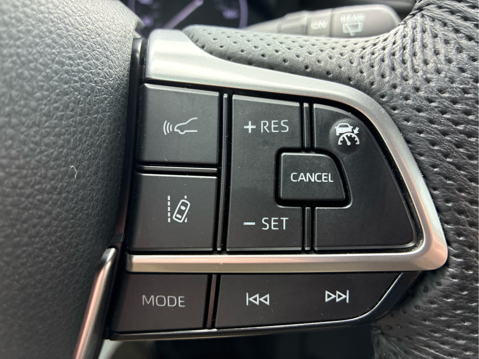 2023 Toyota Sienna Limited