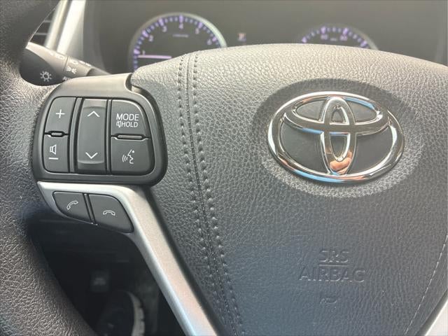 2017 Toyota Highlander LE