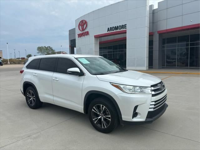 2017 Toyota Highlander LE