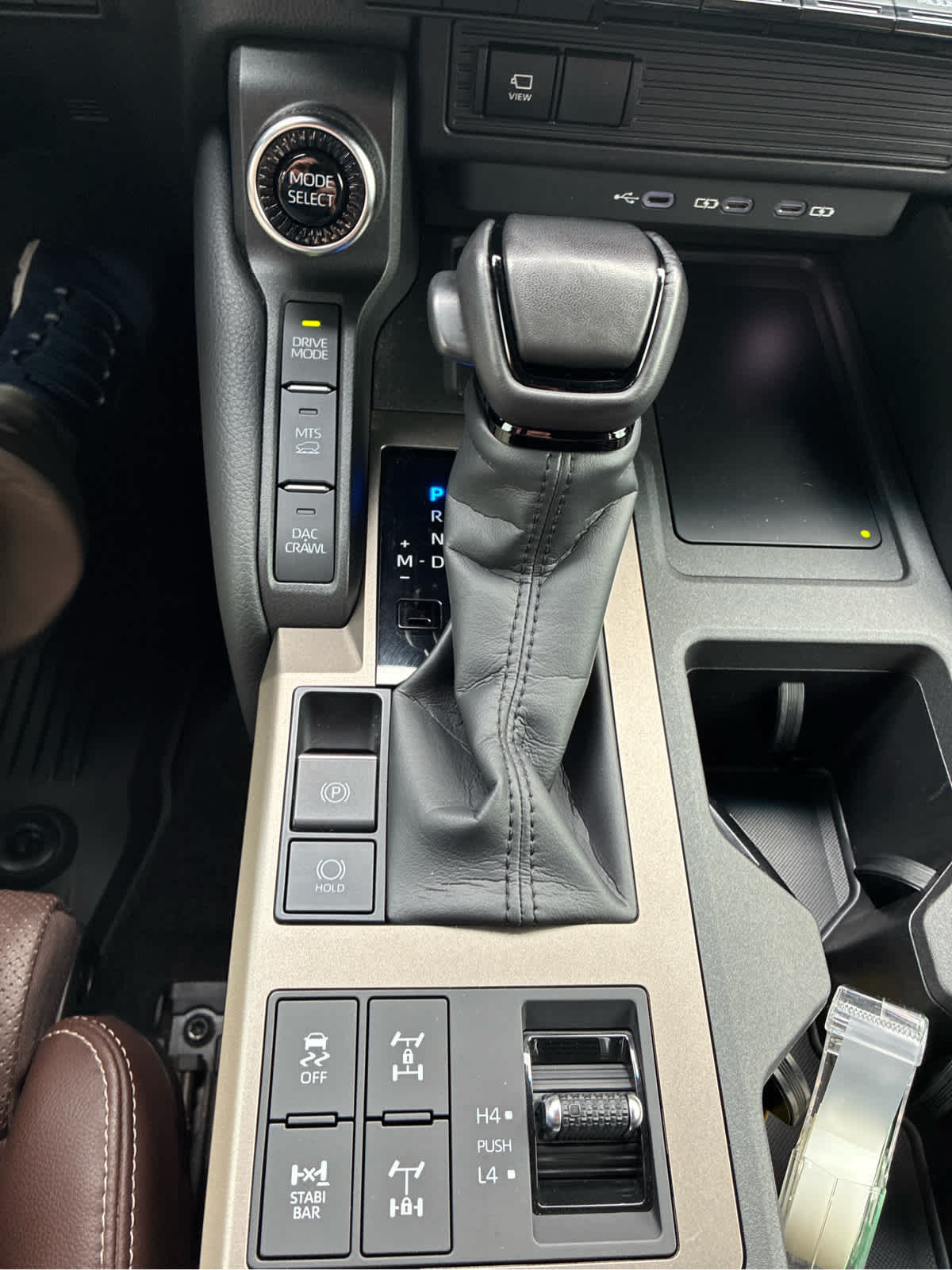 2025 Toyota Land Cruiser 4WD (Natl)