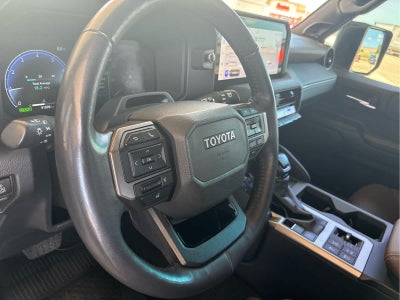 2025 Toyota Land Cruiser 4WD (Natl)