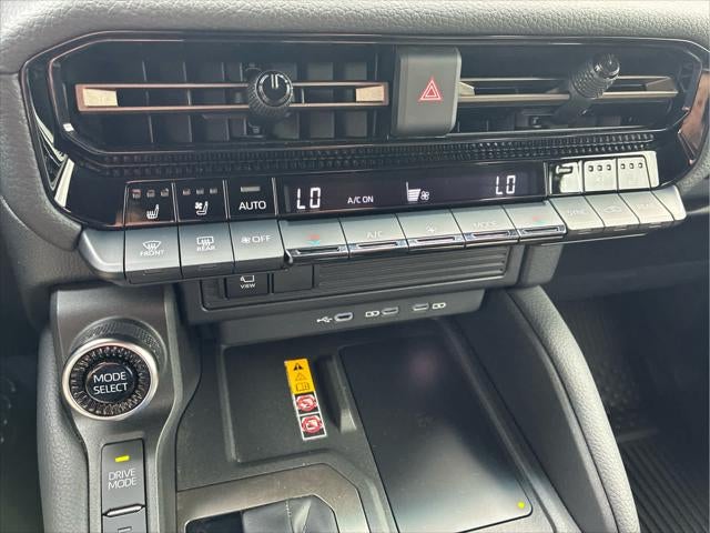 2025 Toyota Land Cruiser 4WD (Natl)