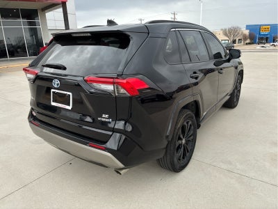 2022 Toyota RAV4 Hybrid SE
