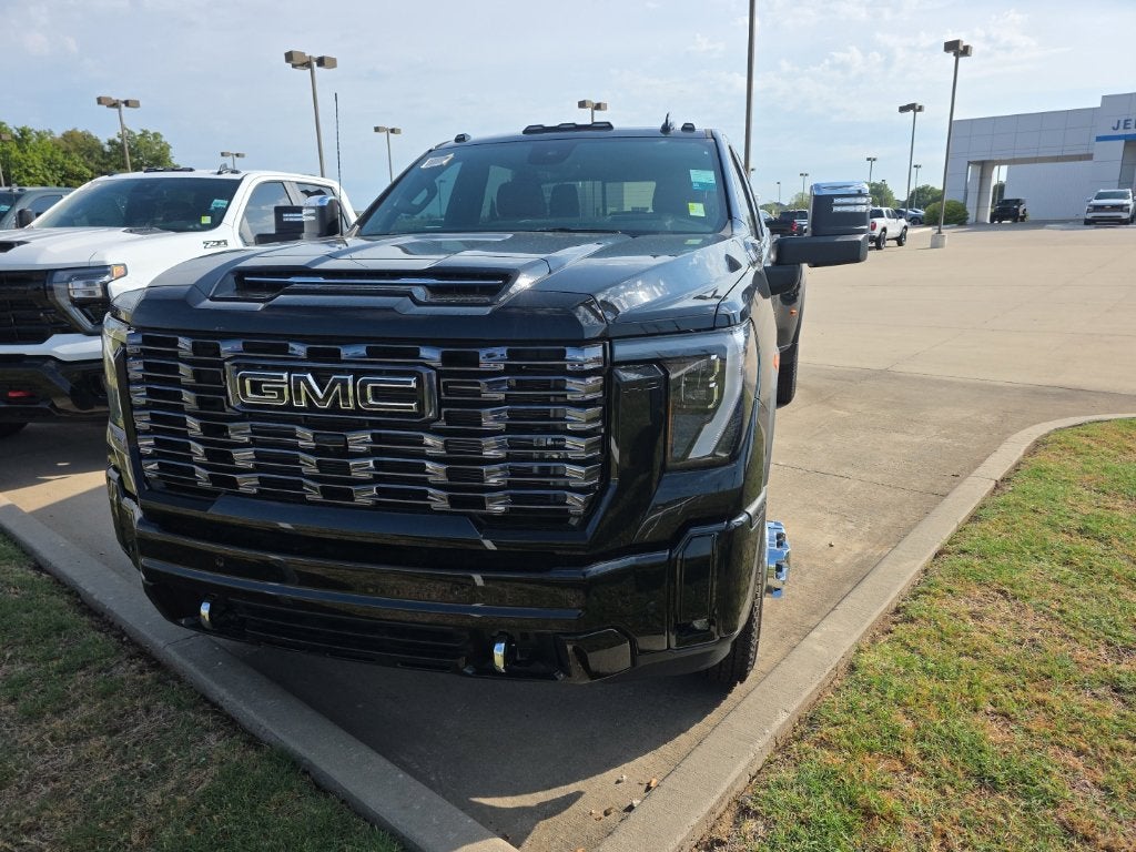 2026 GMC Sierra 3500 HD Denali Ultimate DRW