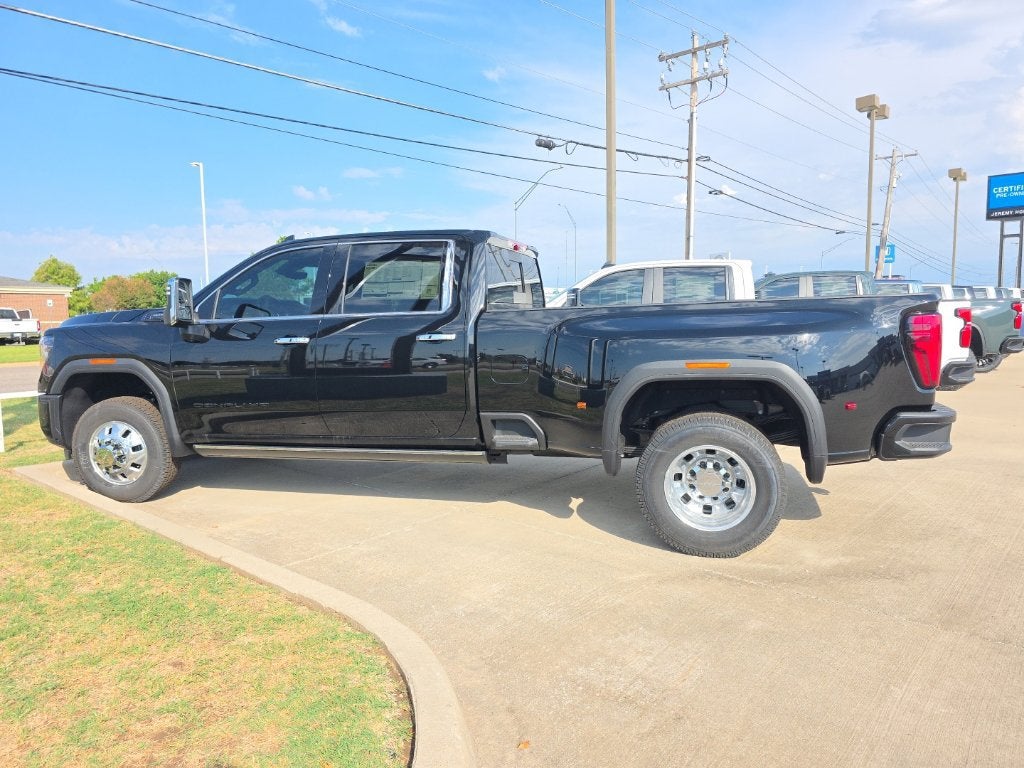2026 GMC Sierra 3500 HD Denali Ultimate DRW