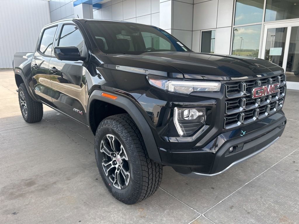 2025 GMC Canyon AT4