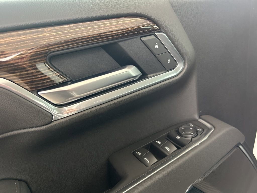 2025 GMC Sierra 1500 SLE