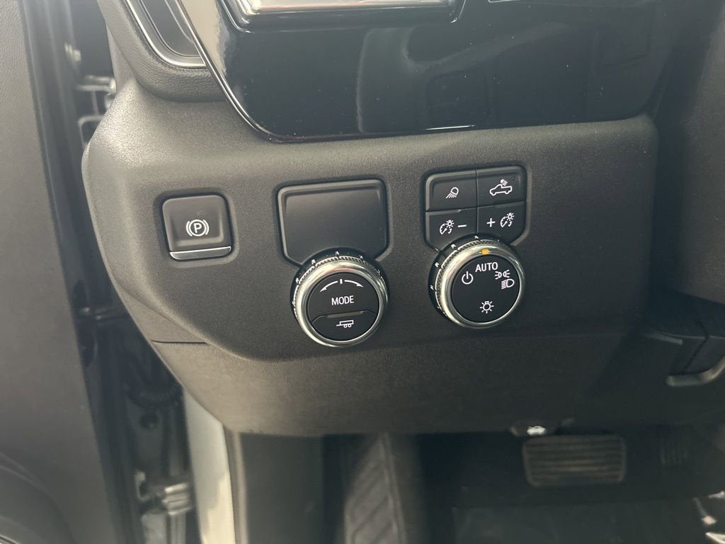 2025 GMC Sierra 1500 SLE