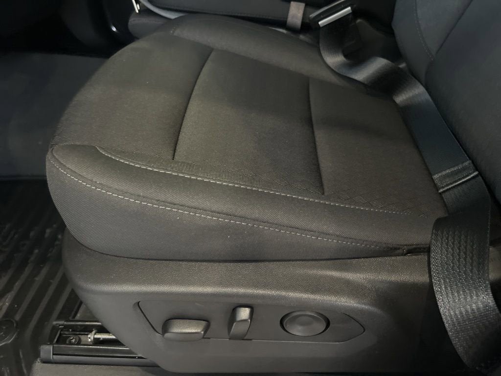 2025 GMC Sierra 1500 SLE