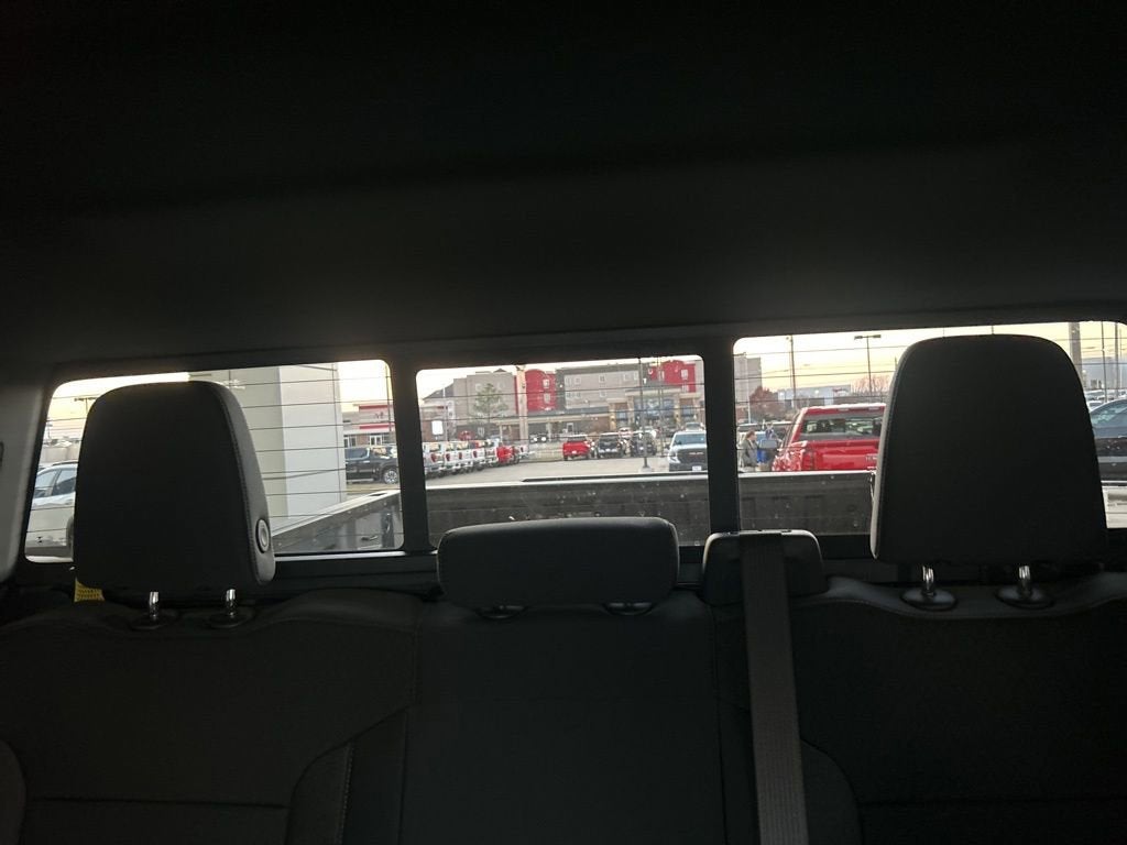 2025 GMC Sierra 1500 SLE