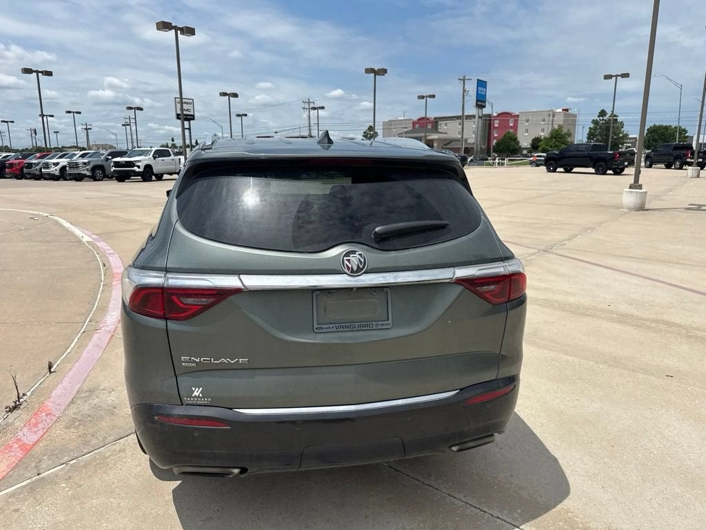 2023 Buick Enclave Essence