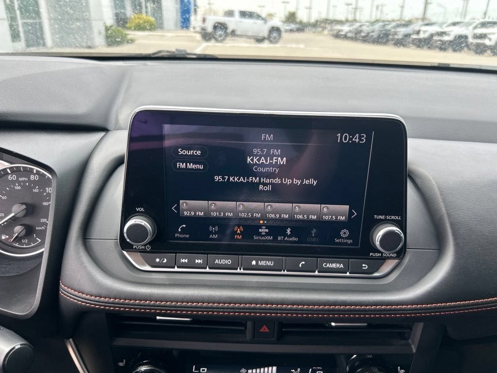 2025 Nissan Rogue Rock Creek