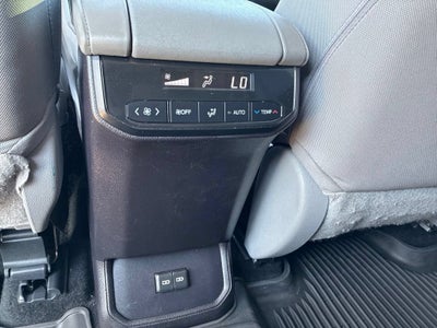 2022 Toyota Highlander L
