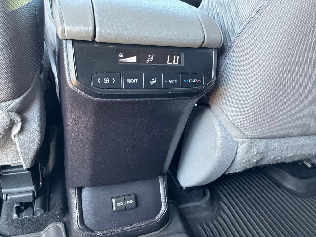 2022 Toyota Highlander L
