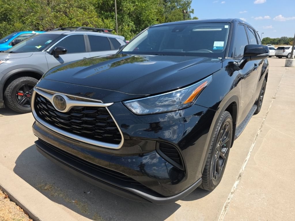 2022 Toyota Highlander L