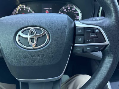 2022 Toyota Highlander L