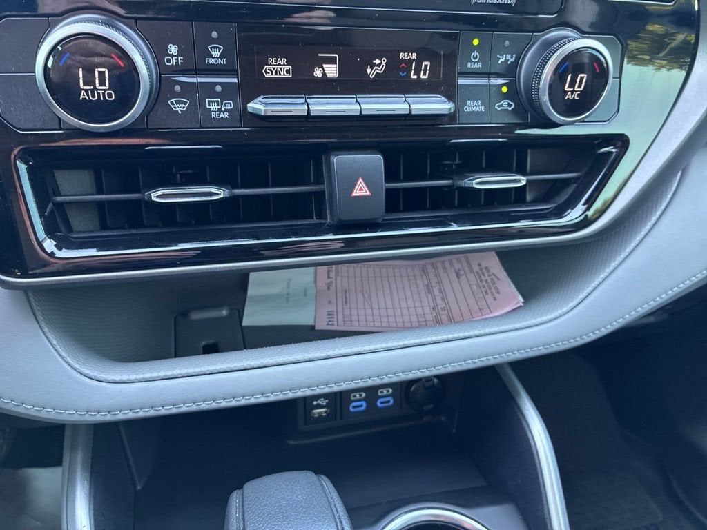 2022 Toyota Highlander L