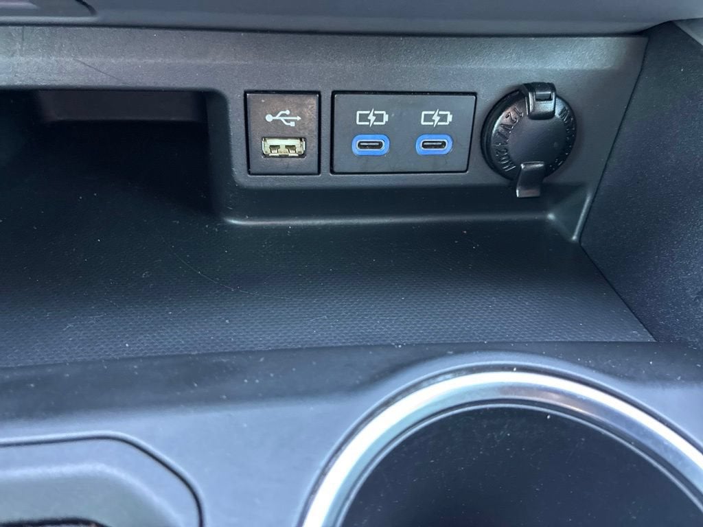 2022 Toyota Highlander L